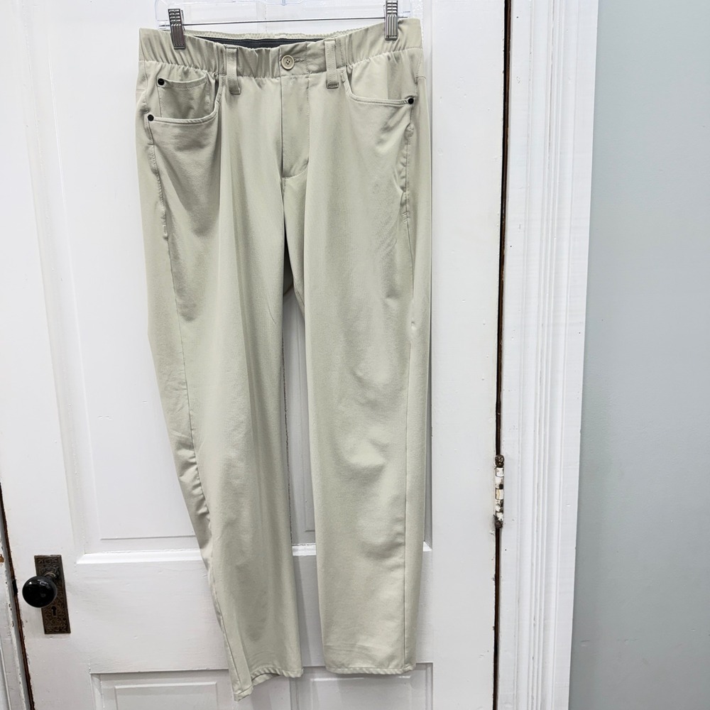 Under Armour Drive 5 Pocket Mens 32 x 30 Khaki Golf Pants Dri Fit Stretch - Picture 2 of 8